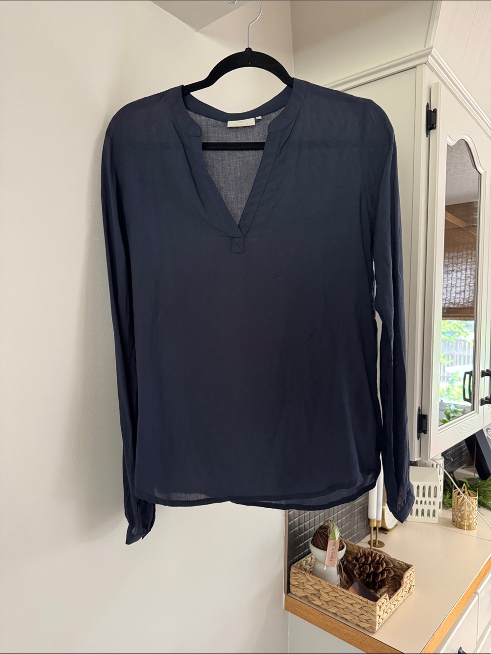 Navy Long-Sleeve V-Neck Tunic Top